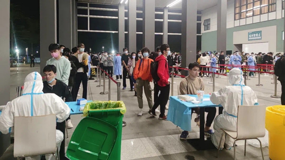 致敬火線戰(zhàn)疫的TA們：感謝你，辛苦了